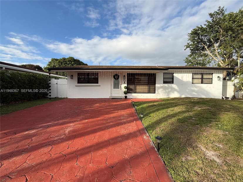 7321 Taylor St, Hollywood FL 33024