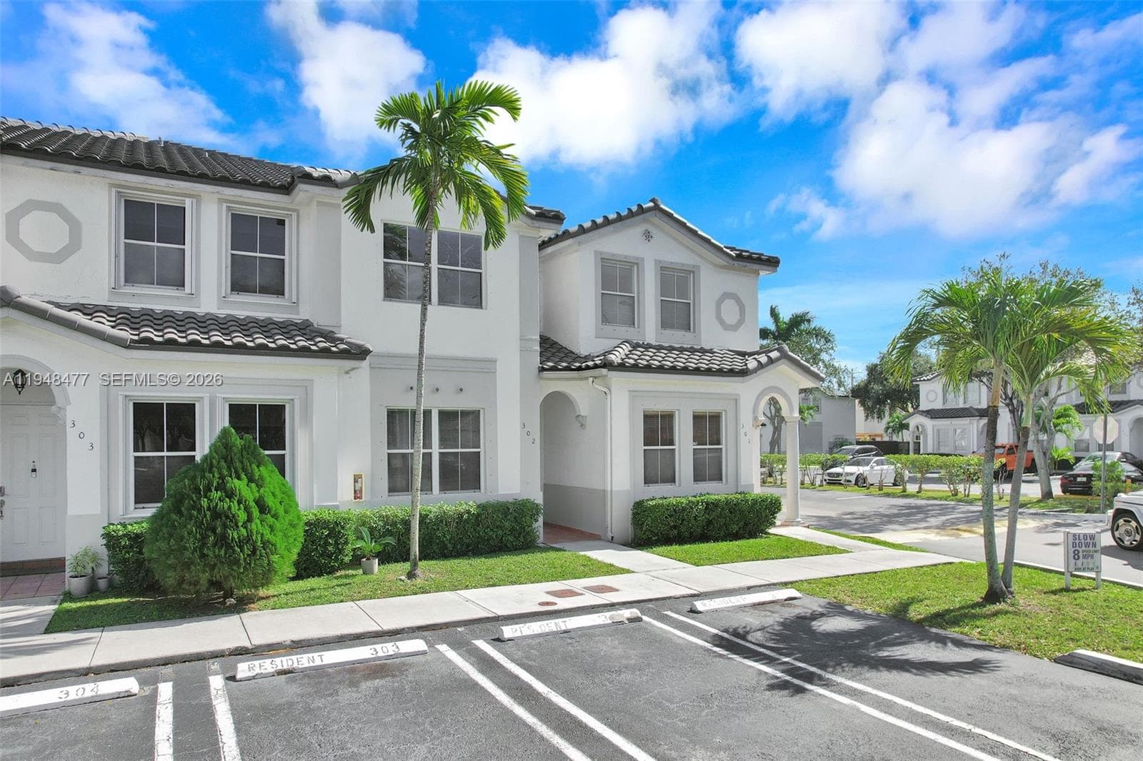 5420 NW 107 AVE # 302, Doral FL 33178