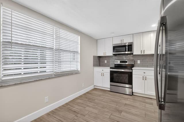 545 Oaks Lane # 409, Pompano Beach FL 33069 - Pompano Beach, FL - Photo 6