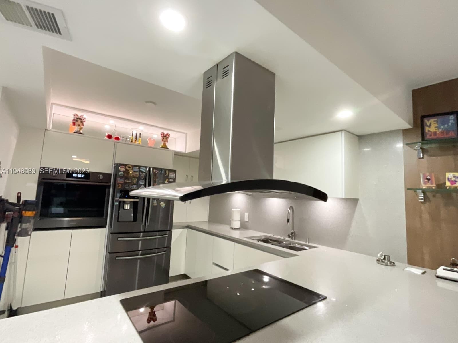 1301 NE Miami Gardens Dr # 501W, Miami FL 33179 - Miami, FL - Photo 1