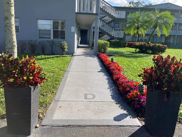 156 Suffolk D, Boca Raton FL 33434 - Boca Raton, FL - Photo 6