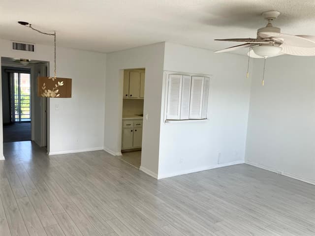 156 Suffolk D, Boca Raton FL 33434 - Boca Raton, FL - Photo 4