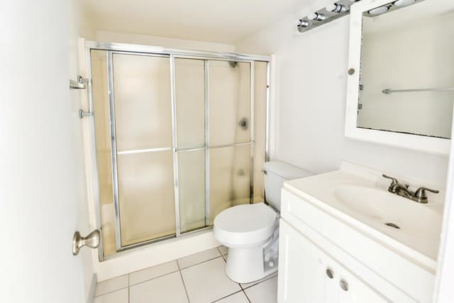 164 Andover G, West Palm Beach FL 33417 - West Palm Beach, FL - Photo 7