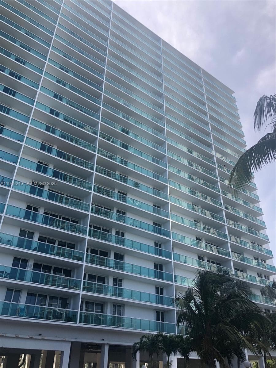 100 Bayview Dr # 408, Sunny Isles Beach FL 33160 - Sunny Isles Beach, FL - Photo 1
