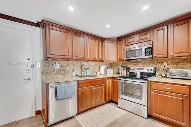 1701 S Ocean Dr # 202, Hollywood FL 33019 - Hollywood, FL - Photo 5