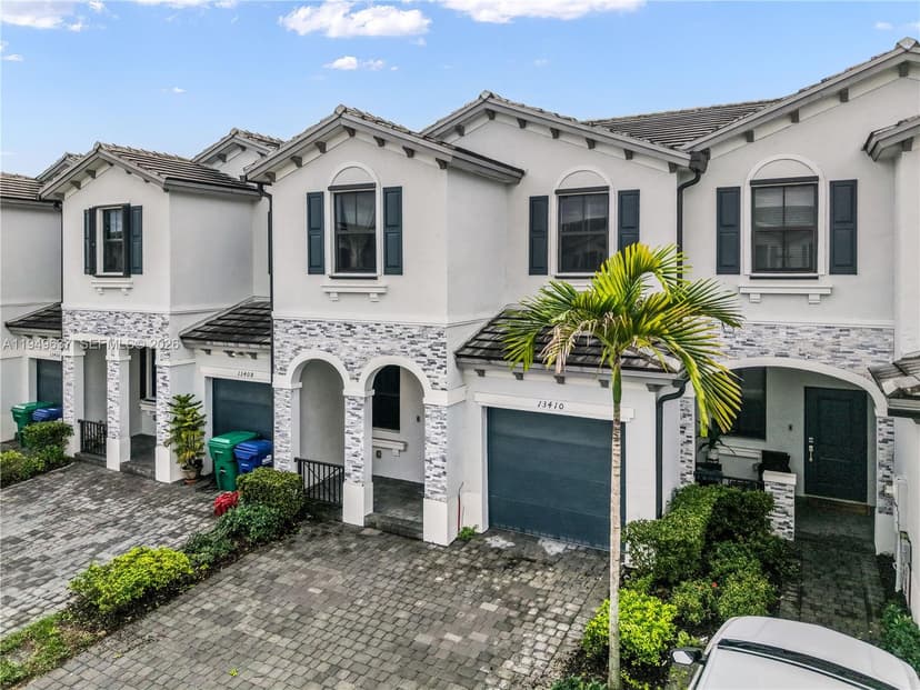 13410 SW 287th Ter, Homestead FL 33033