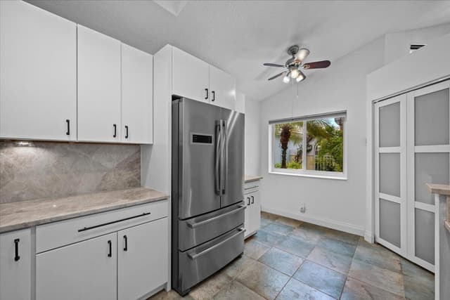 11 Dorchester Circle, Palm Beach Gardens FL 33418 - Palm Beach Gardens, FL - Photo 6