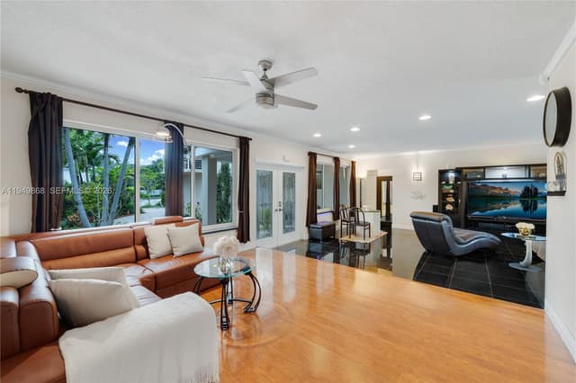 1155 S Biscayne Point Rd, Miami Beach FL 33141 - Miami Beach, FL - Photo 7