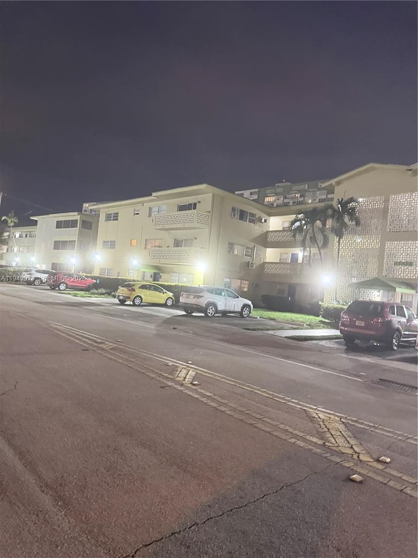 11930 NE 19th Dr # 28, North Miami FL 33181