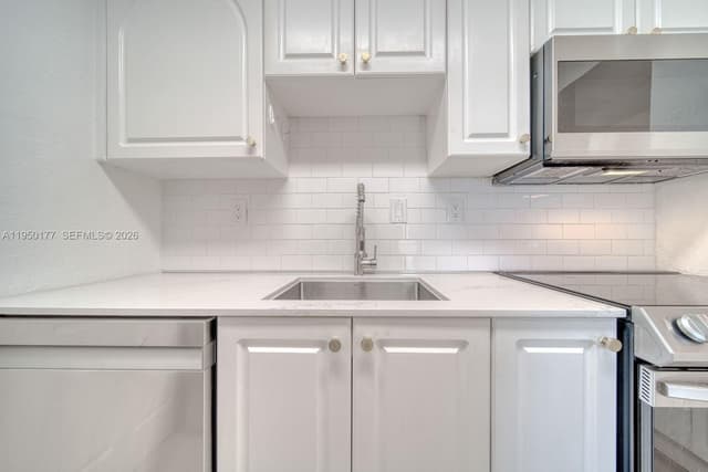 10795 SW 108th Ave # 304, Miami FL 33176 - Miami, FL - Photo 7