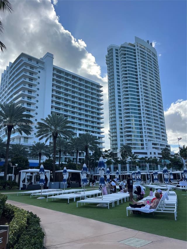 4391 Collins Ave # 419, Miami Beach FL 33140 - Miami Beach, FL - Photo 2