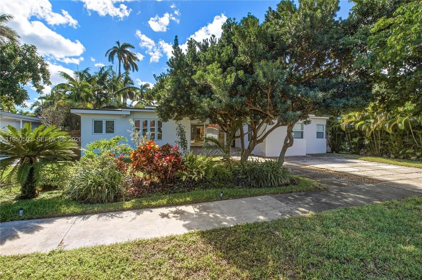 1106 NE 86th St, Miami FL 33138