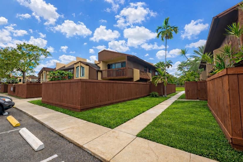 6534 SW 114th Pl # 75, Miami FL 33173