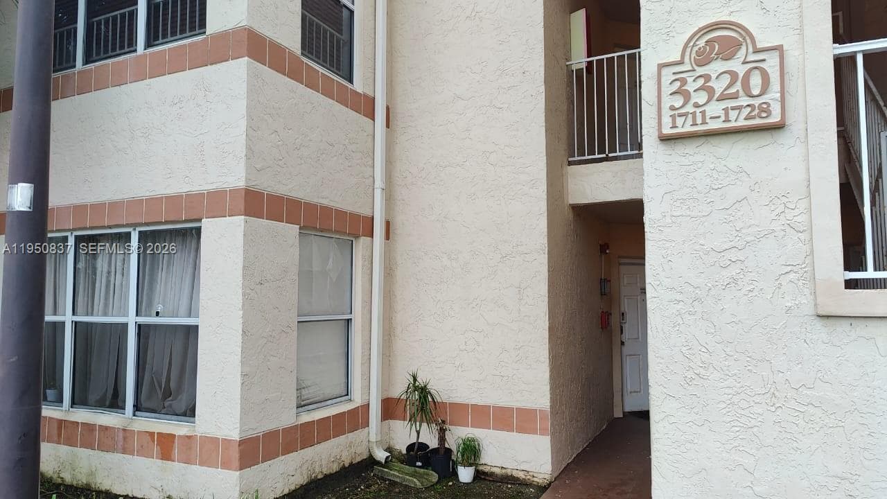 3320 N Pinewalk Dr N # 1715, Margate FL 33063 - Margate, FL - Photo 1