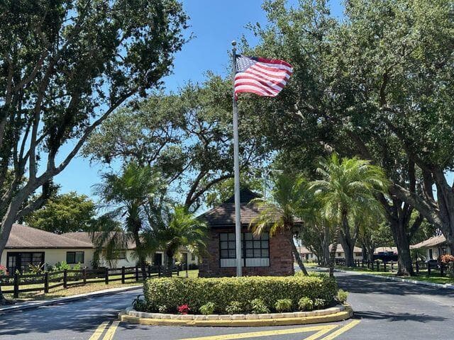 4948 Equestrian Circle # B, Boynton Beach FL 33436