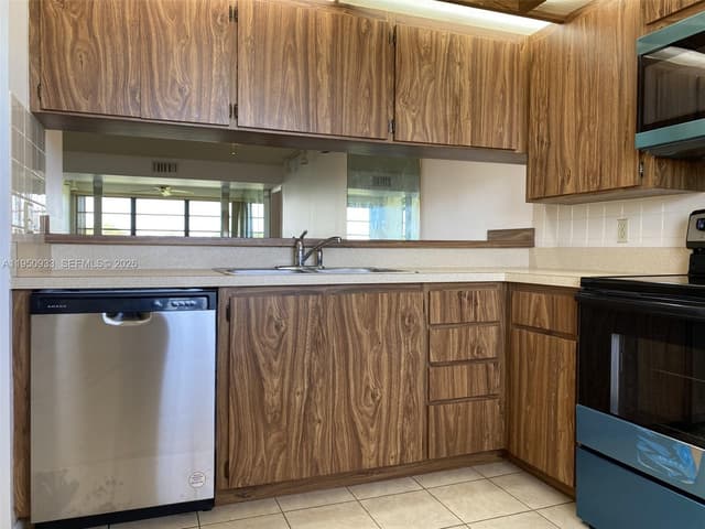 3521 Village Blvd # 405, West Palm Beach FL 33409 - West Palm Beach, FL - Photo 6