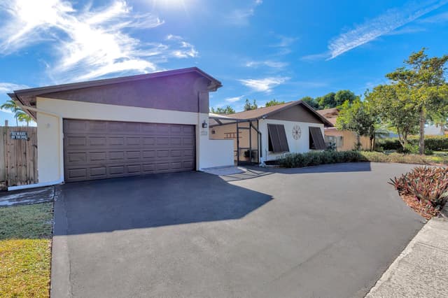 3880 NW 2nd Court, Deerfield Beach FL 33442 - Deerfield Beach, FL - Photo 5