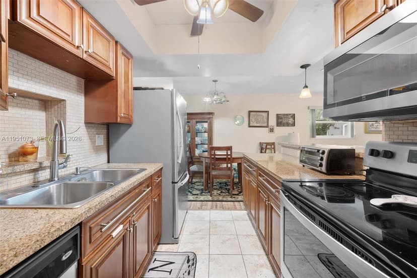 4714 NW 50th Ct, Tamarac FL 33319