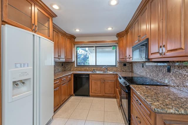 3650 N 36th Avenue # 51, Hollywood FL 33021 - Hollywood, FL - Photo 6