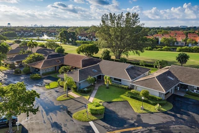 3650 N 36th Avenue # 51, Hollywood FL 33021 - Hollywood, FL - Photo 3