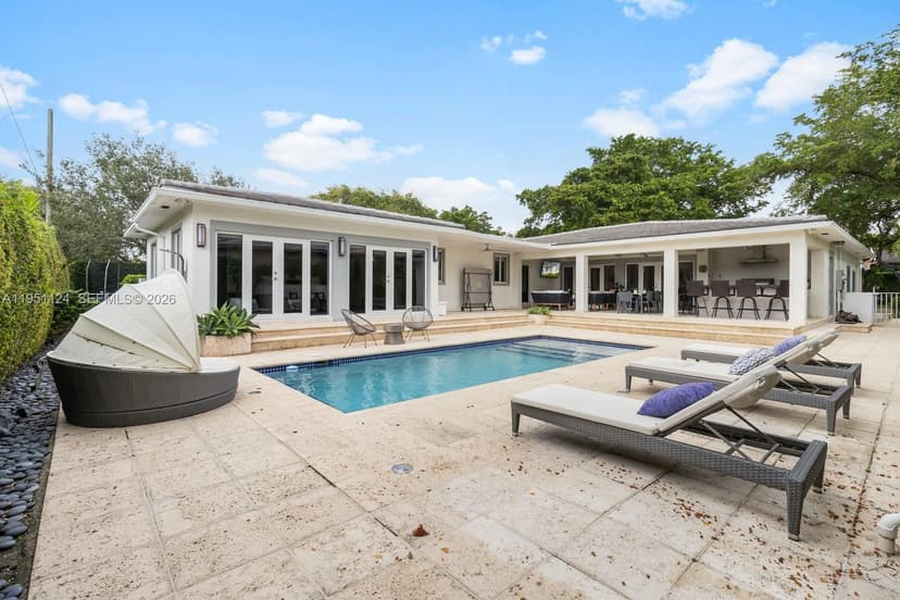 5601 Maggiore St, Coral Gables FL 33146