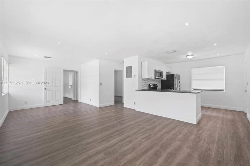 1344 NW 7th Ter, Fort Lauderdale FL 33311