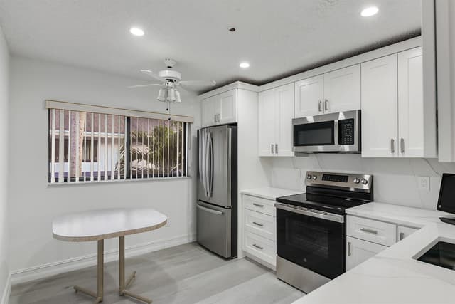 15342 Lakes Of Delray Boulevard # 98, Delray Beach FL 33484 - Delray Beach, FL - Photo 3