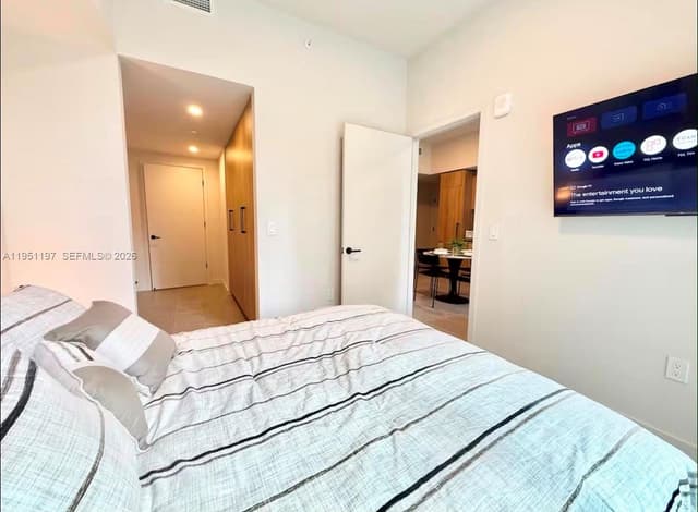 121 NE 5th # 306, Miami FL 33132 - Miami, FL - Photo 7