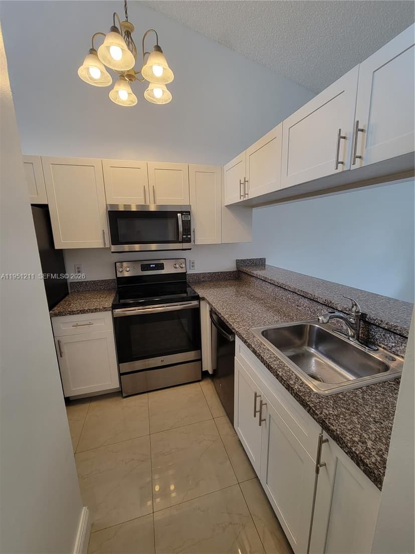 958 Coral Club Dr # 958, Coral Springs FL 33071