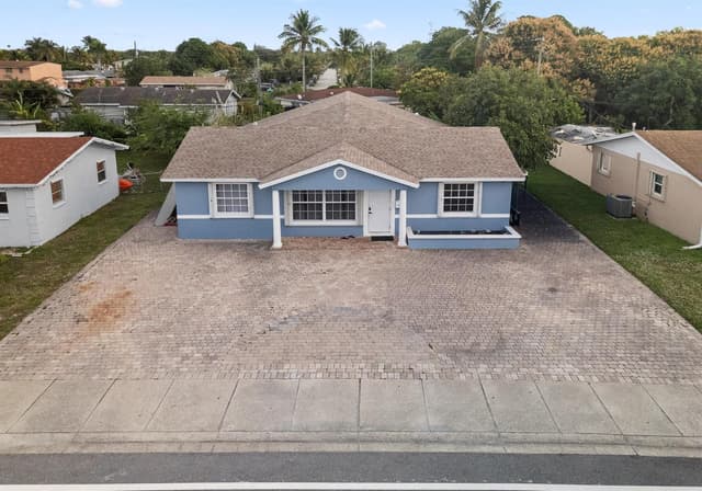 5772 N Haverhill Road N, West Palm Beach FL 33407 - West Palm Beach, FL - Photo 3