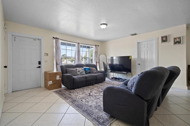 5772 N Haverhill Road N, West Palm Beach FL 33407 - West Palm Beach, FL - Photo 5