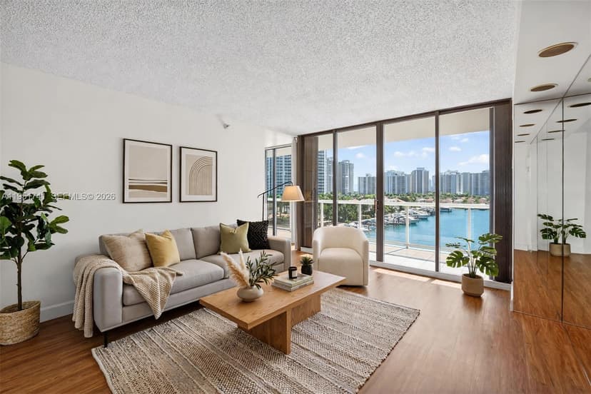 3640 Yacht Club Dr # 708, Aventura FL 33180