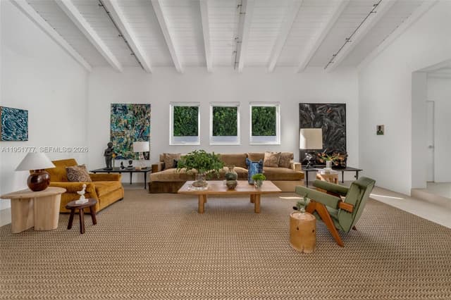 3325 Pine Tree Dr, Miami Beach FL 33140 - Miami Beach, FL - Photo 3