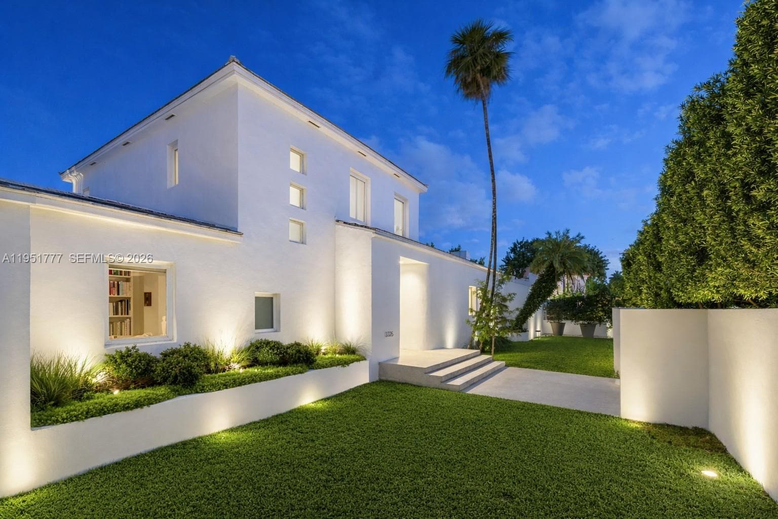 3325 Pine Tree Dr, Miami Beach FL 33140 - Miami Beach, FL - Photo 1