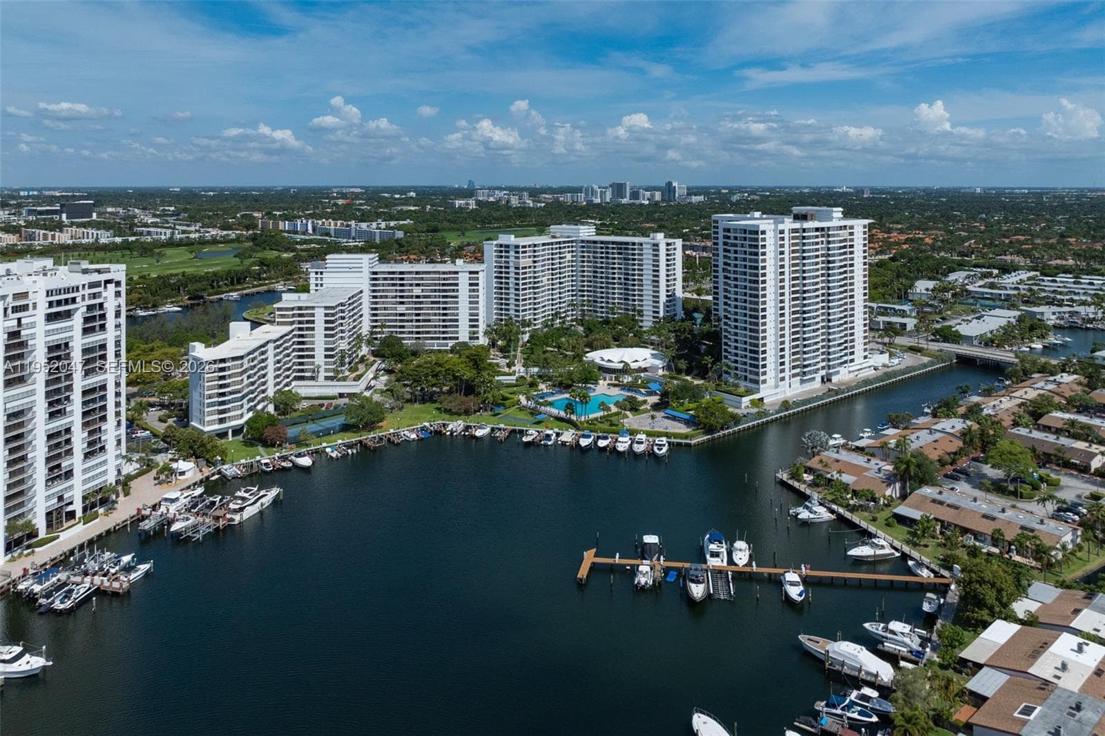 2500 Parkview Dr # 2312, Hallandale Beach FL 33009