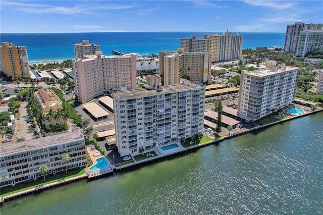 303 N Riverside Drive # 4, Pompano Beach FL 33062 - Pompano Beach, FL - Photo 2