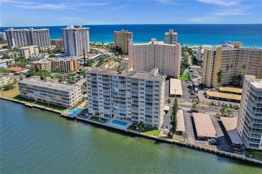 303 N Riverside Drive # 4, Pompano Beach FL 33062