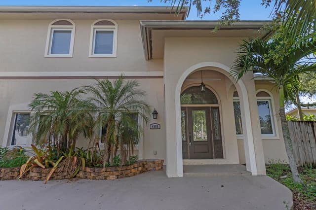 4500 SW 25th Terrace, Dania Beach FL 33312 - Dania Beach, FL - Photo 3