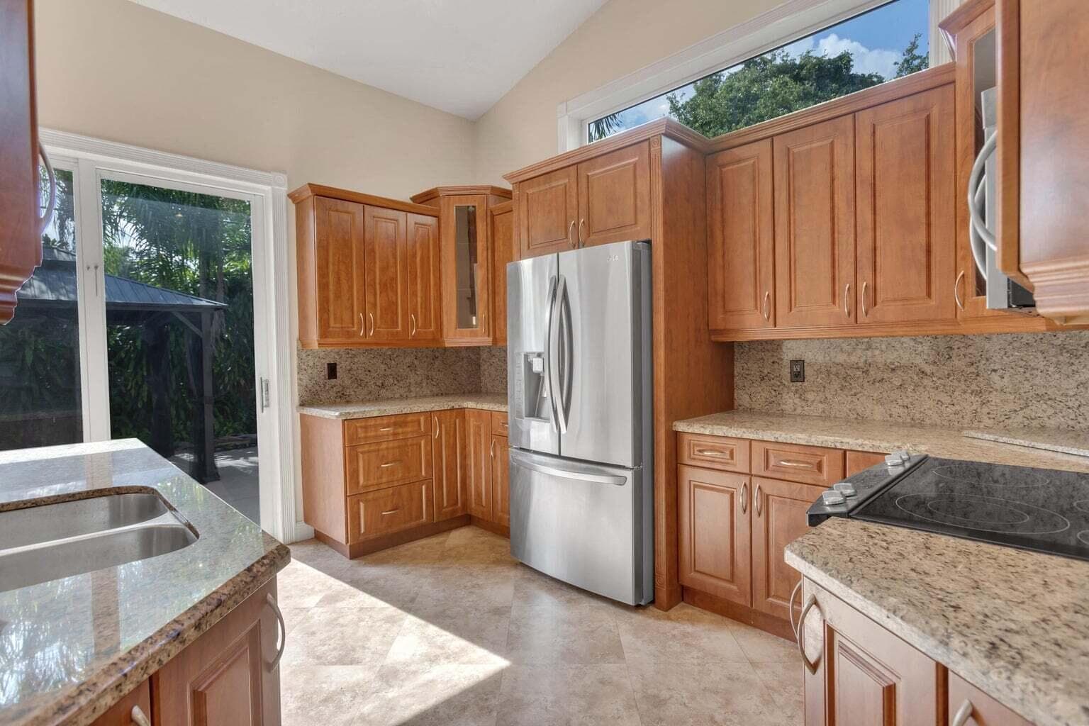 4500 SW 25th Terrace, Dania Beach FL 33312 - Dania Beach, FL - Photo 1