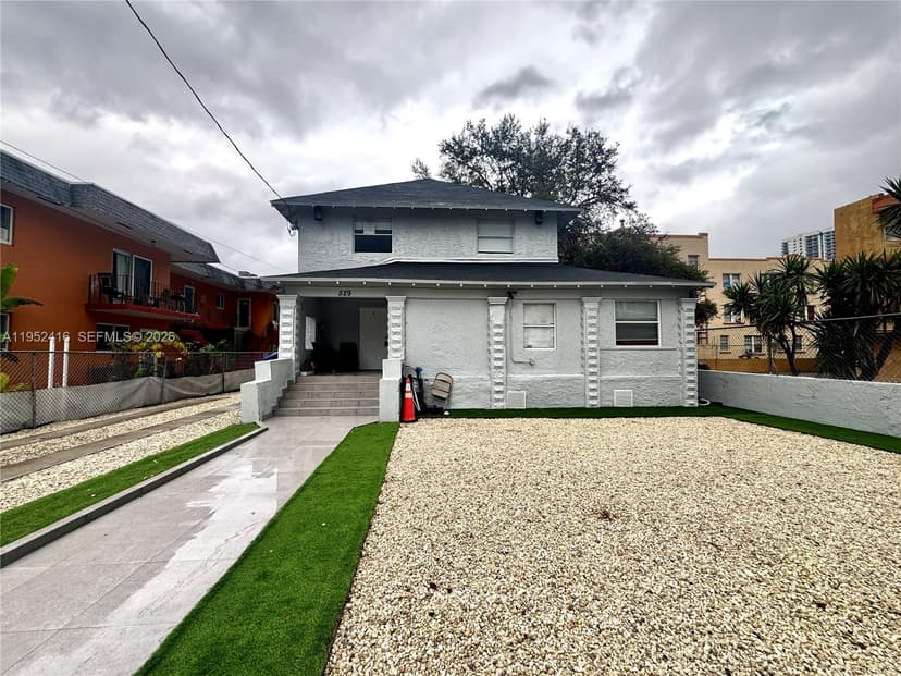 529 SW 3rd St, Miami FL 33130