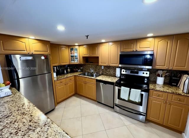 2401 Collins Ave # 509, Miami Beach FL 33140 - Miami Beach, FL - Photo 5