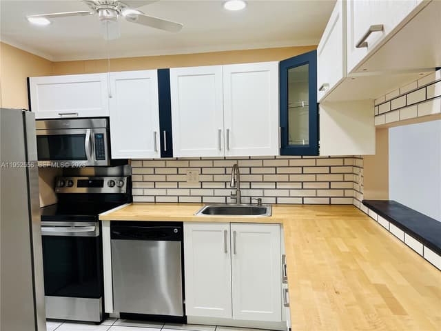 8000 Fairview Dr # 310, Tamarac FL 33321 - Tamarac, FL - Photo 2