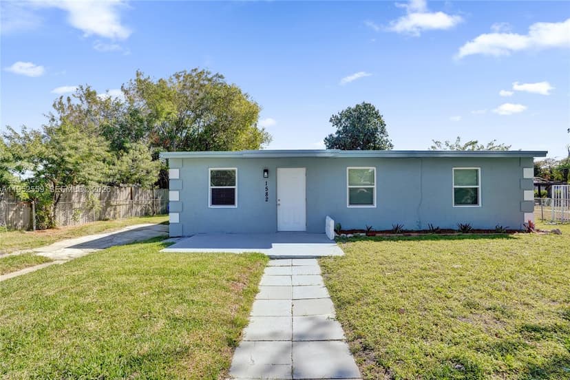1582 NW 5th Ave, Pompano Beach FL 33060