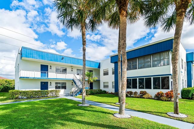 508 Normandy K # 508, Delray Beach FL 33484 - Delray Beach, FL - Photo 2