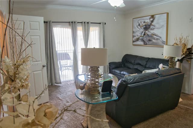 215 SW 117th Ter # 14304, Pembroke Pines FL 33025 - Pembroke Pines, FL - Photo 2