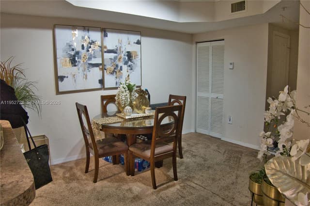 215 SW 117th Ter # 14304, Pembroke Pines FL 33025 - Pembroke Pines, FL - Photo 3