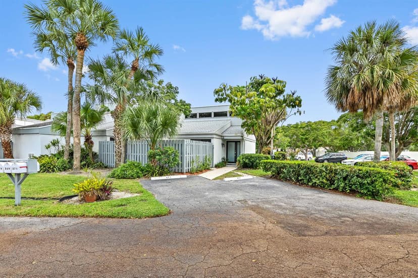 271 NW 15th Street, Boca Raton FL 33432