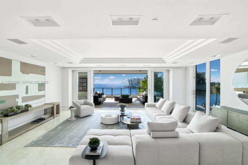 3535 Hiawatha Ave # 403, Miami FL 33133