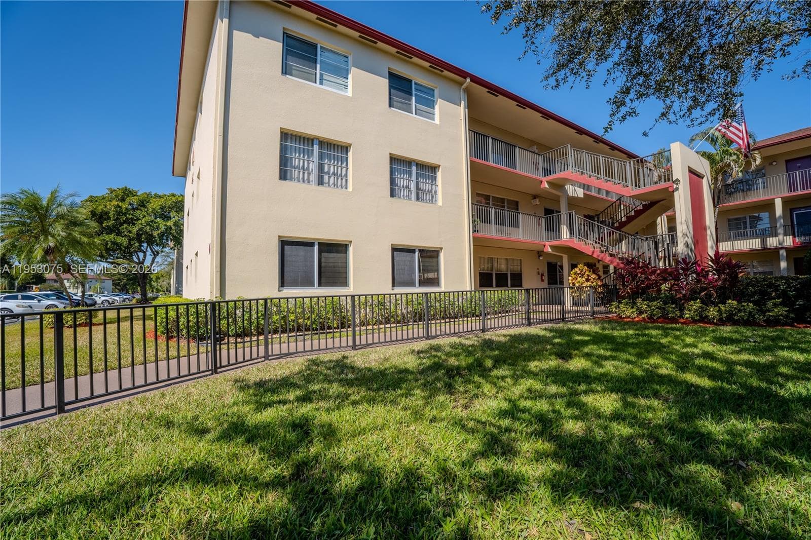 251 SW 134th Way # 302M, Pembroke Pines FL 33027 - Pembroke Pines, FL - Photo 1