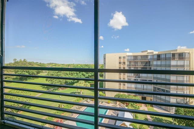 7100 Radice Court # 708, Lauderhill FL 33319 - Lauderhill, FL - Photo 2